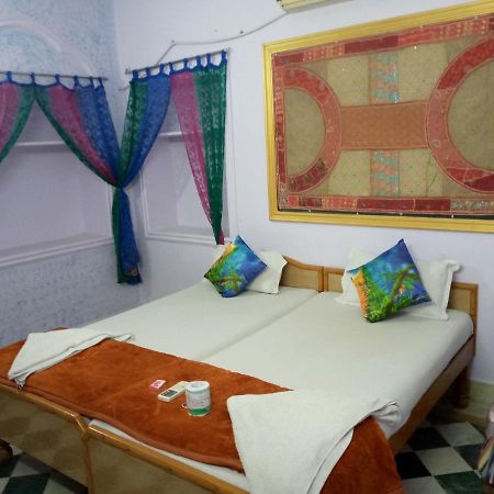 Ratan Hostel Джайсалмер Экстерьер фото