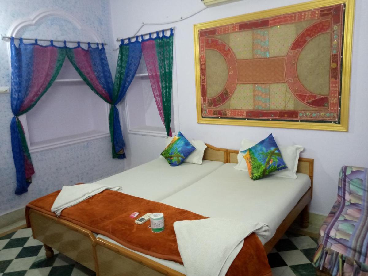 Ratan Hostel Джайсалмер Экстерьер фото