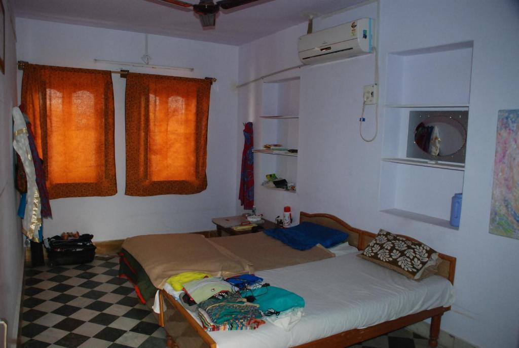 Ratan Hostel Джайсалмер Экстерьер фото