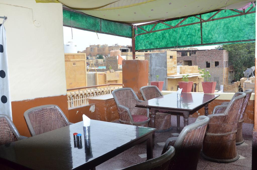 Ratan Hostel Джайсалмер Экстерьер фото