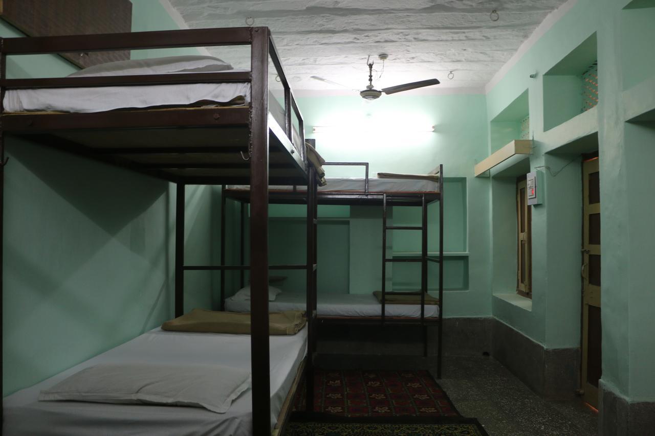 Ratan Hostel Джайсалмер Экстерьер фото