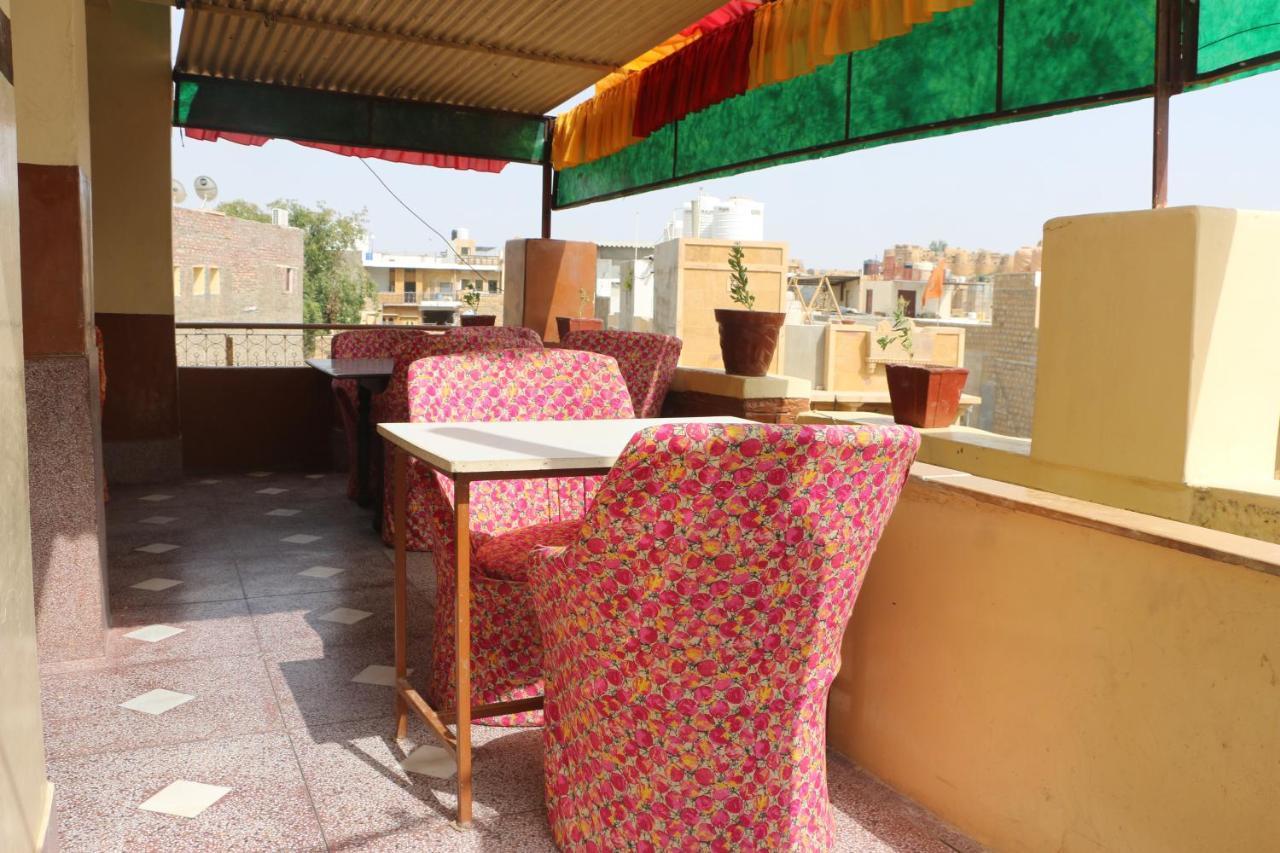 Ratan Hostel Джайсалмер Экстерьер фото